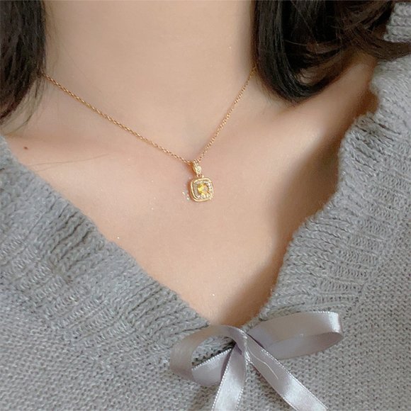 Yellow Sugar Cube Crystal Zircon Necklace - Picture 10 of 16